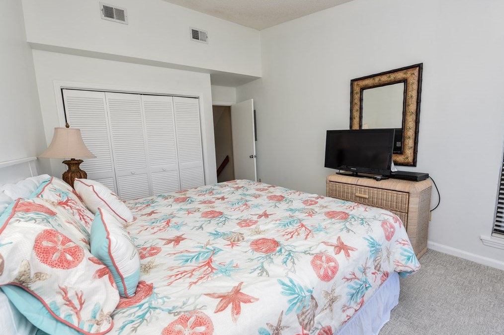 1804 Gulf Bch Dr, Saint George Island FL  32328-2827 exterior