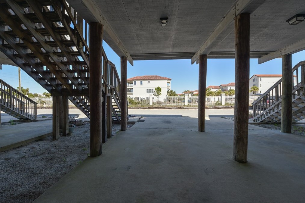 1804 Gulf Bch Dr, Saint George Island FL  32328-2827 exterior