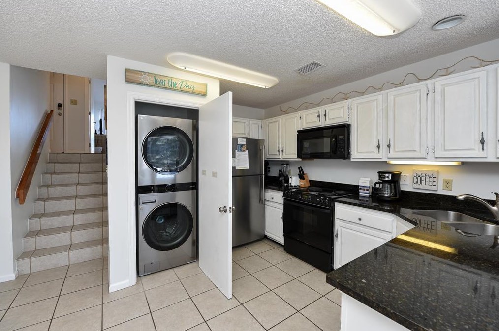 1804 Gulf Bch Dr, Saint George Island FL  32328-2827 exterior