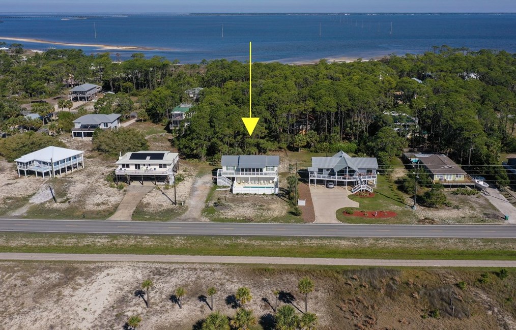 533 Gulf Bch Dr, Saint George Island FL  32328-2904 exterior