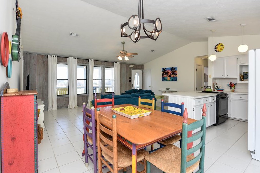 533 Gulf Bch Dr, Saint George Island FL  32328-2904 exterior