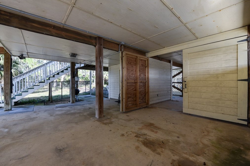 533 Gulf Bch Dr, Saint George Island FL  32328-2904 exterior