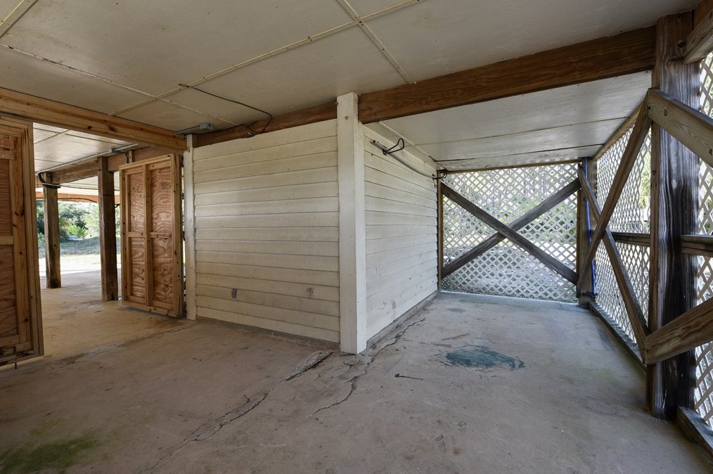 533 Gulf Bch Dr, Saint George Island FL  32328-2904 exterior