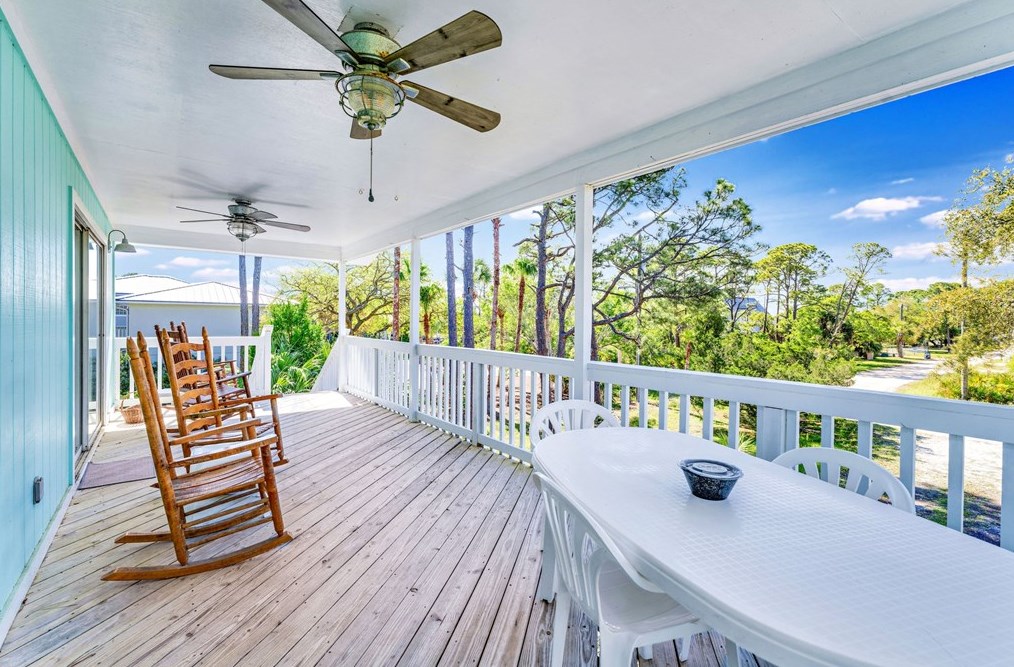 748 Bayshore, Saint George Island FL  32328-3358 exterior