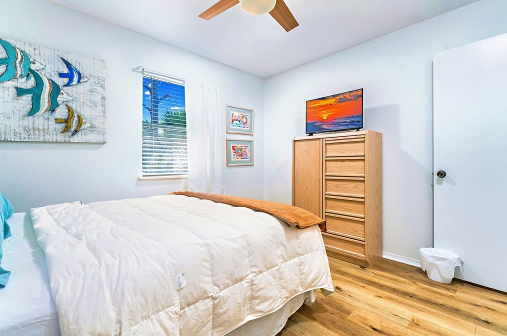 748 Bayshore, Saint George Island FL  32328-3358 exterior