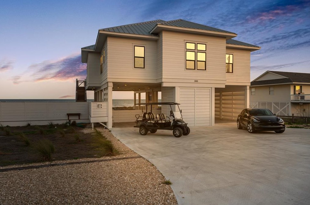840 Gorrie Dr, Saint George Island FL  32328-2908 exterior