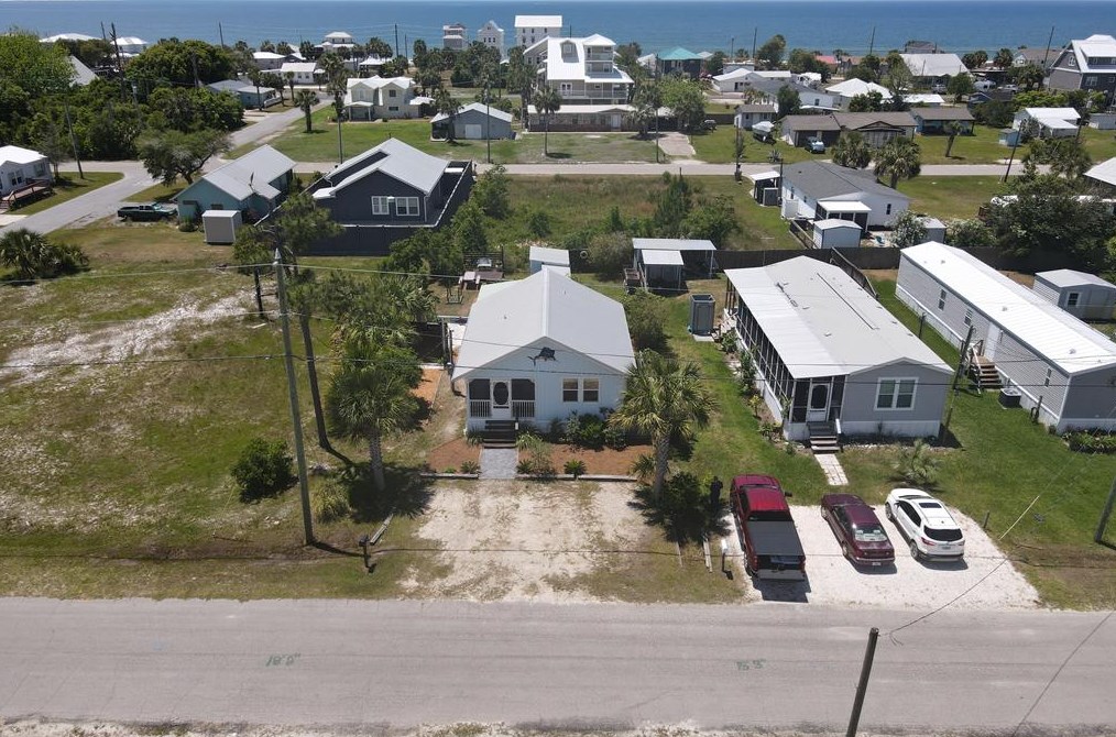 9317 Olive Ave, Port Saint Joe, FL 32456-5916