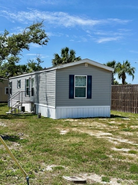 135 Balboa St, Port Saint Joe, FL 32456-6459