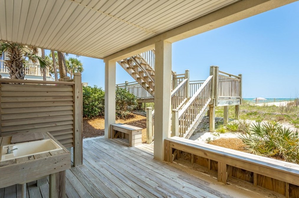 1846 Sunset Dr, Saint George Island FL  32328-3120 exterior