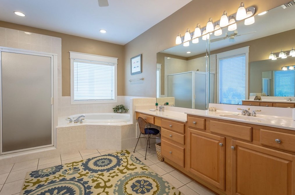 1846 Sunset Dr, Saint George Island FL  32328-3120 exterior