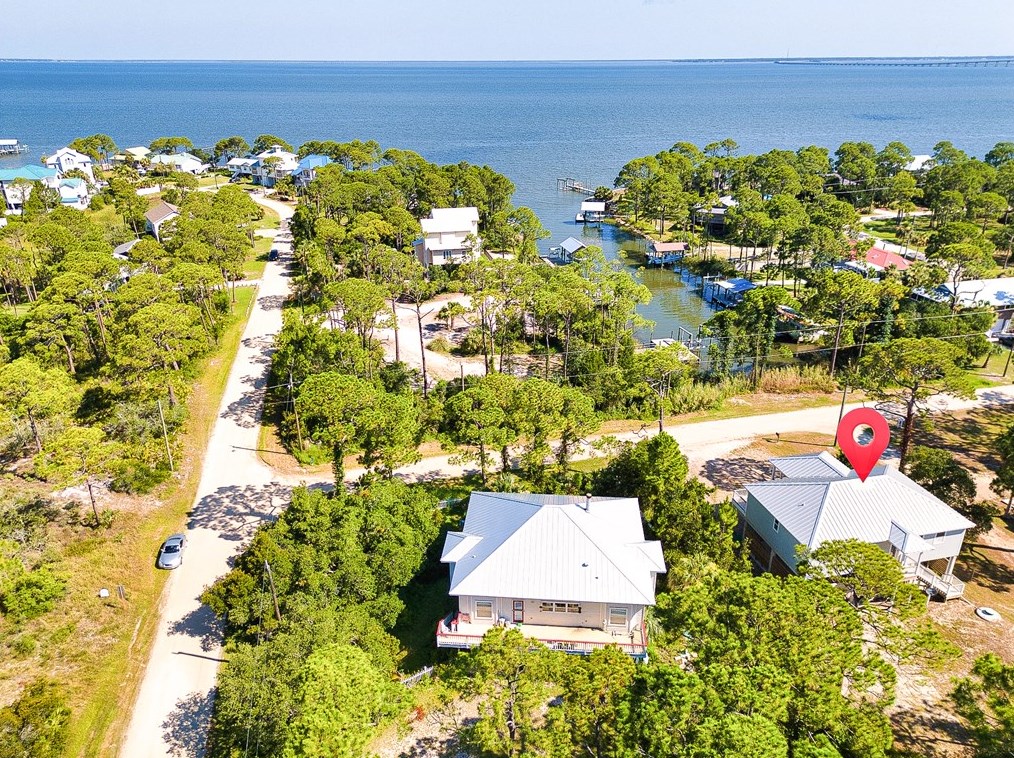 1040 Porter St, Saint George Island, FL 32328