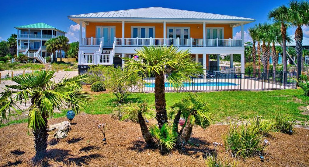 1041 E Gorrie Dr, Saint George Island, FL 32328