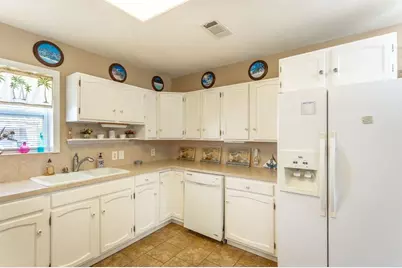 16-6 Collins Ave, Lanark Village, FL 32323 - Photo 18