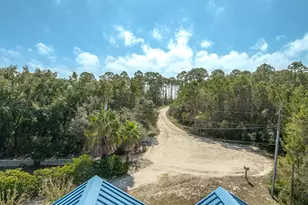 34 Hammock Cove Rd, Eastpoint, FL 32328 - Photo 8