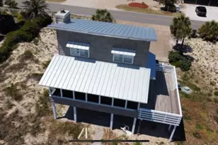 864 W Gorrie Dr, Saint George Island, FL 32328 - Photo 10