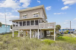 864 W Gorrie Dr, Saint George Island, FL 32328 - Photo 4