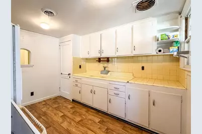 52 17th St, Apalachicola, FL 32320 - Photo 8