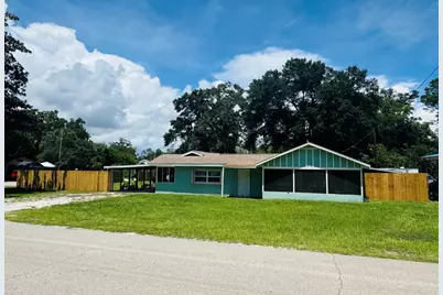 1012 NW Ave C, Carrabelle, FL 32322 - Photo 1