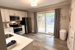 510 W 8th St, Carrabelle, FL 32322 - Photo 8