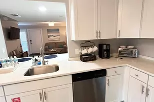 510 W 8th St, Carrabelle, FL 32322 - Photo 12