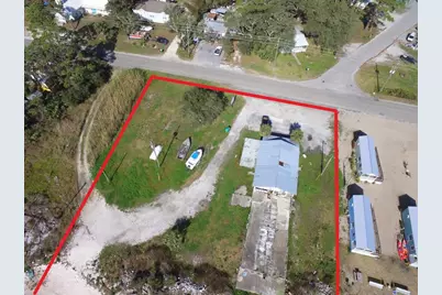 326 Patton Dr, Eastpoint, FL 32328 - Photo 4