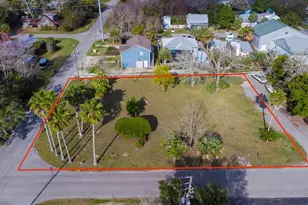 99 11th St, Apalachicola, FL 32320 - Photo 1