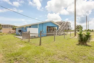 901 E Gorrie Dr, Saint George Island, FL 32328 - Photo 32