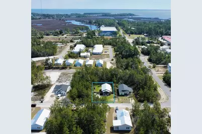 1727 Landing St, Carrabelle, FL 32322 - Photo 10