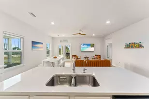 396 Sea Grv Wy, Port Saint Joe, FL 32456 - Photo 10