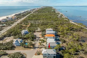 1639 Wayfarers Ct, Saint George Island, FL 32328 - Photo 10