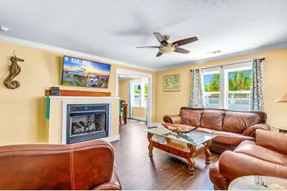 1321 McClelland Ave, Port Saint Joe, FL 32456 - Photo 6