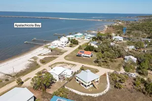 312 Bledsoe St, Saint George Island, FL 32328 - Photo 10