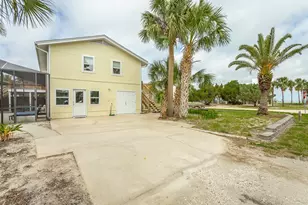 400 Mccloud St, Saint George Island, FL 32328 - Photo 12