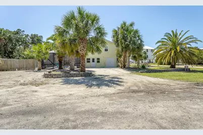 400 McCloud St, Saint George Island, FL 32328 - Photo 14