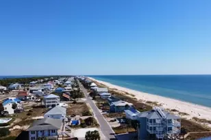 725 E Gorrie Dr, Saint George Island, FL 32328 - Photo 32