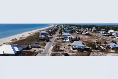 725 E Gorrie Dr, Saint George Island, FL 32328 - Photo 28