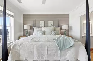 725 E Gorrie Dr, Saint George Island, FL 32328 - Photo 16