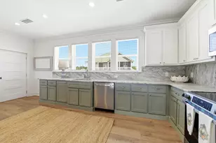 725 E Gorrie Dr, Saint George Island, FL 32328 - Photo 14