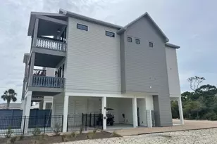 253 E Gulf Beach Dr, Saint George Island, FL 32328 - Photo 4