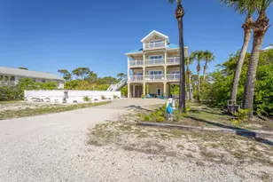 849 W Gulf Beach Dr, Saint George Island, FL 32328 - Photo 20