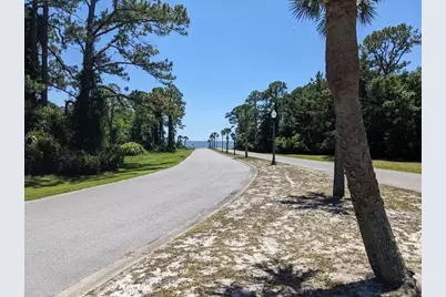 383 Gramercy Plantation Blvd, Eastpoint, FL 32328 - Photo 26