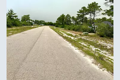 344 Magnolia Ct, Eastpoint, FL 32328 - Photo 4