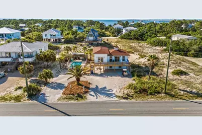 533 W Gulf Beach Dr, Saint George Island, FL 32328 - Photo 2