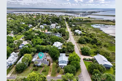 9 11th St, Apalachicola, FL 32320 - Photo 2