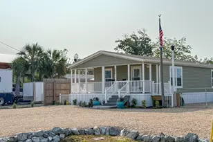 346 Ponce De Leon St, Port Saint Joe, FL 32456 - Photo 2