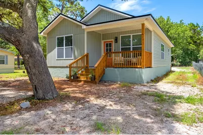 131 Delaware St, Carrabelle, FL 32322 - Photo 2
