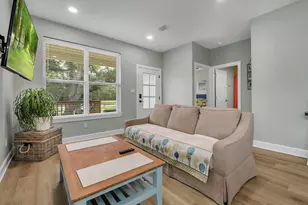 131 Delaware St, Carrabelle, FL 32322 - Photo 6