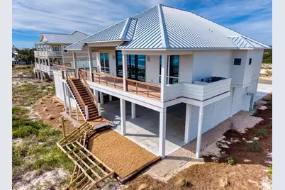 424 E Gorrie Dr, Saint George Island, FL 32328 - Photo 10