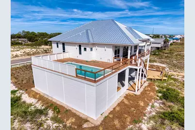 424 E Gorrie Dr, Saint George Island, FL 32328 - Photo 8