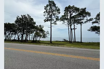 1431 Hwy 98, Eastpoint, FL 32328 - Photo 10